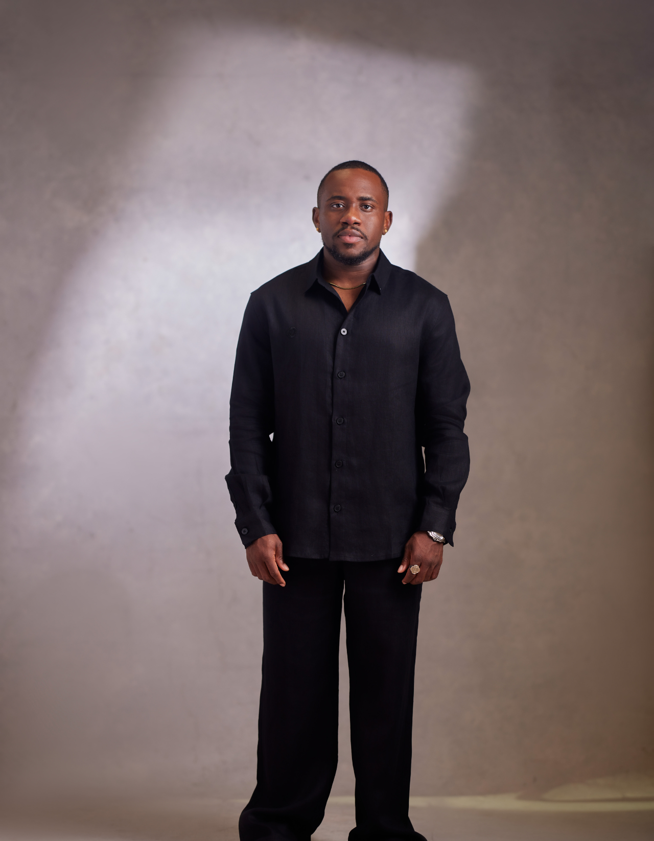 BLACK LINEN SHIRT