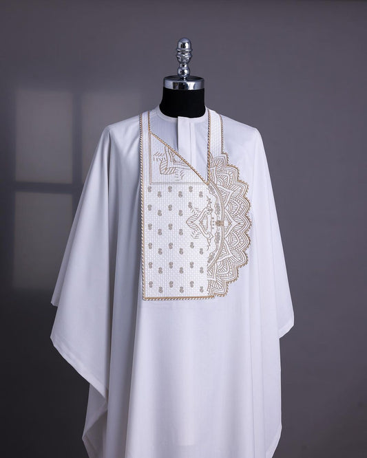 White Embroidery Detailed Agbada