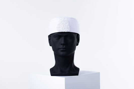 FARIN SARAUTA - WHITE ROYAL CAP