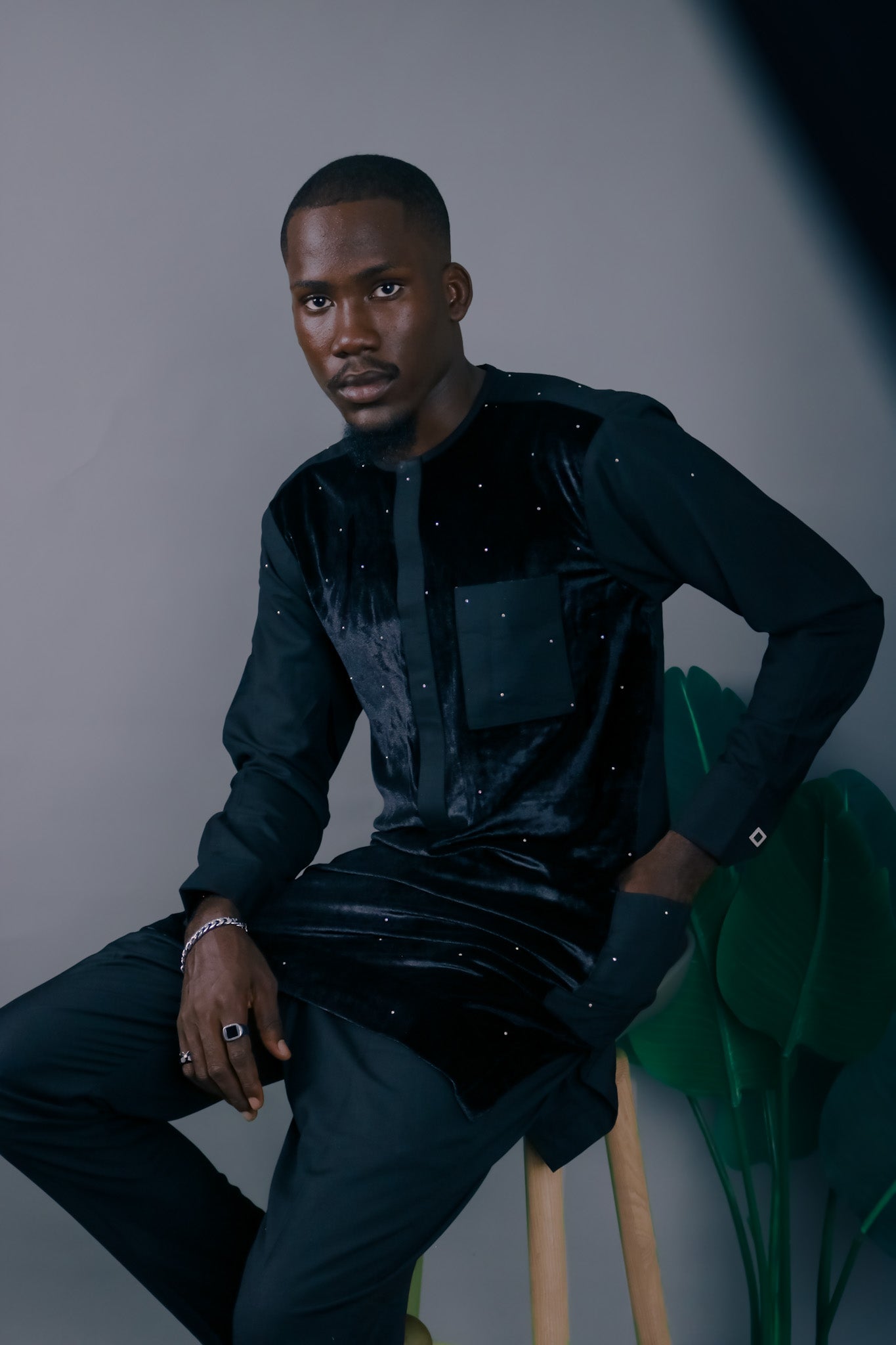 Black Abstract Velvet Stoned Agbada Kaftan by DavidScott